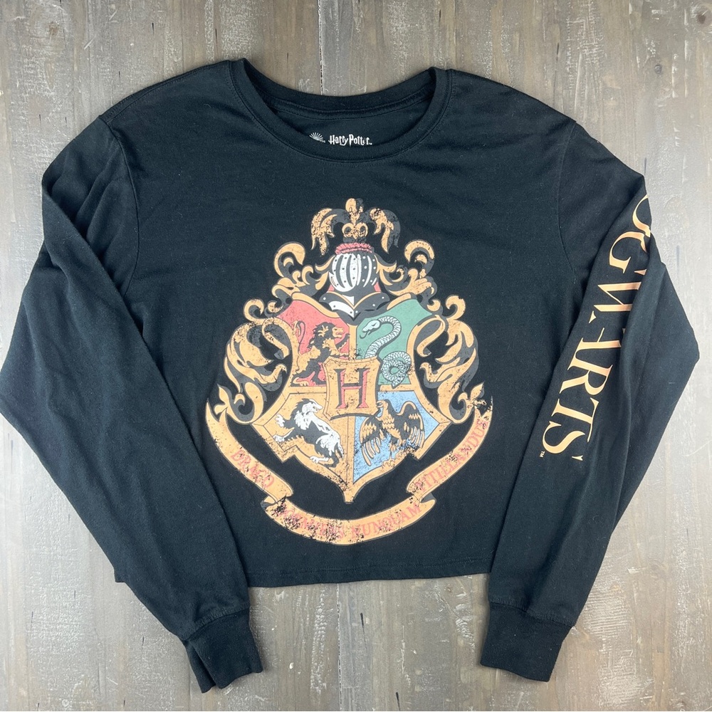 Harry Potter Womens L Crop Top Hogwarts Crest Wizarding World Black Long Sleeve